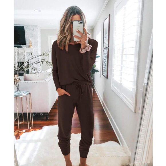 Versatile 2-Piece Jogger Set: Cozy Long Sleeve Top and High Waisted Pants, 3XL - Picture 2 of 5